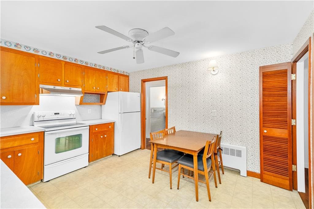 Single Family Residence at 19 Beaumont Street, East Providence, photo 12 of 38