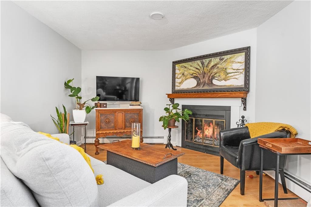 Condominium at 3 Quail Circle UNIT A, Smithfield, photo 3 of 23