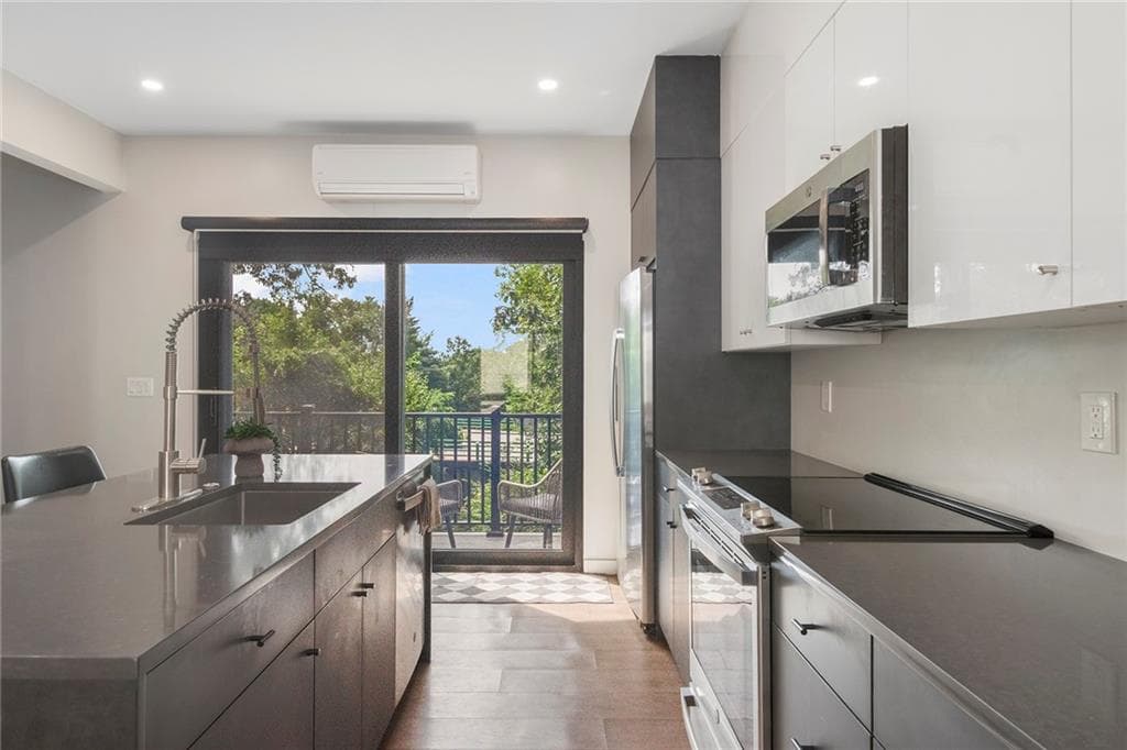 Condominium at 47 Matilda Street UNIT G, Providence, photo 14 of 37