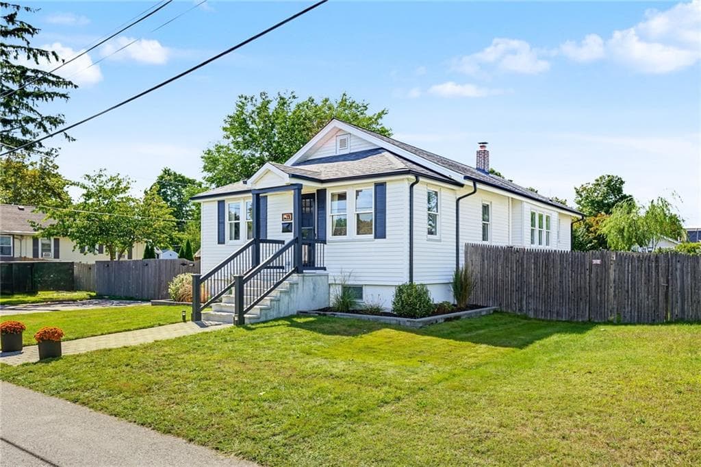 Single Family Residence at 19 Anoka Road, Warwick, photo 2 of 41