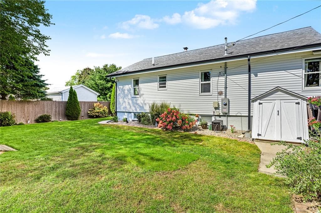 Single Family Residence at 19 Anoka Road, Warwick, photo 32 of 41