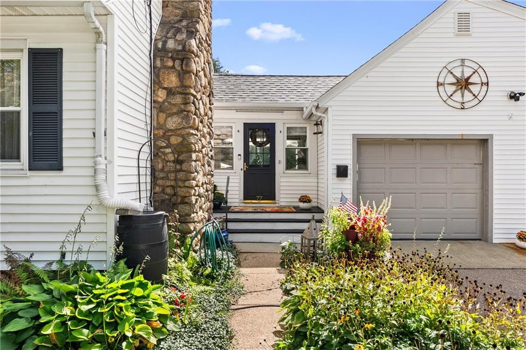 Single Family Residence at 77 Narragansett Avenue, Westerly, photo 3 of 50