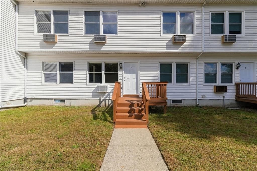 52 Nancy Street UNIT 7
