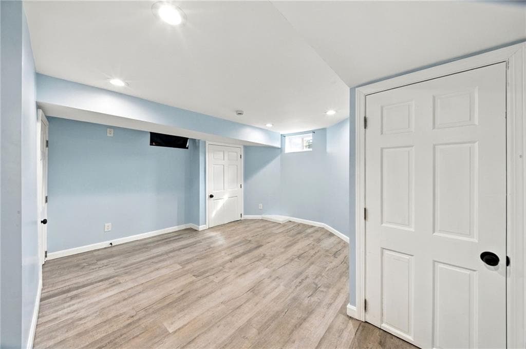 Multi Family at 37 39 Old Oak Avenue, Cranston, photo 33 of 47
