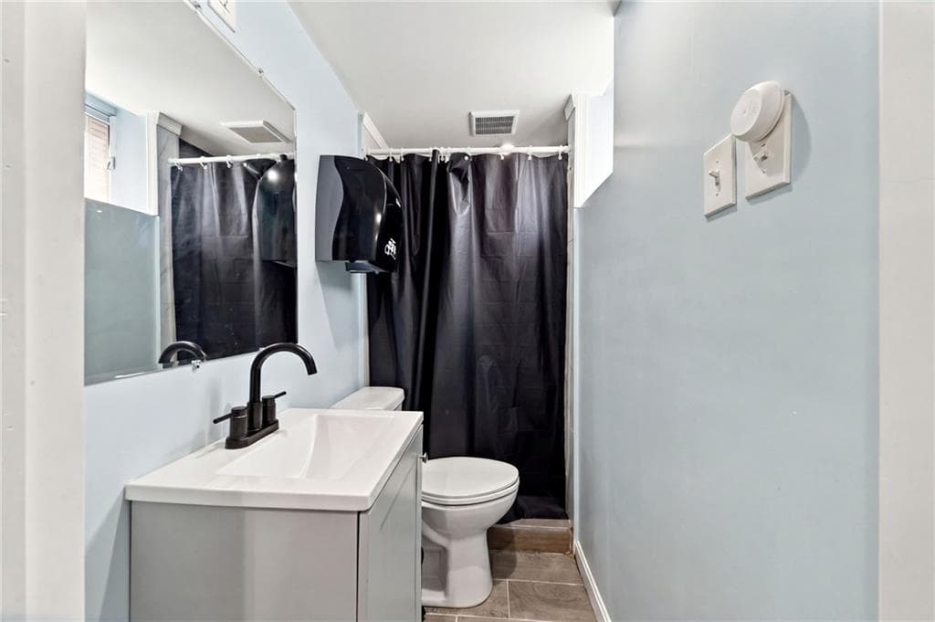 Multi Family at 37 39 Old Oak Avenue, Cranston, photo 37 of 47