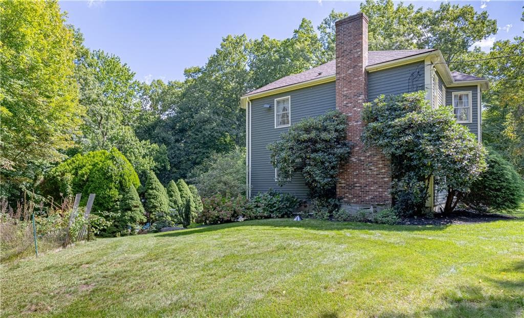 Single Family Residence at 64 Shaw Drive, Glocester, photo 5 of 31