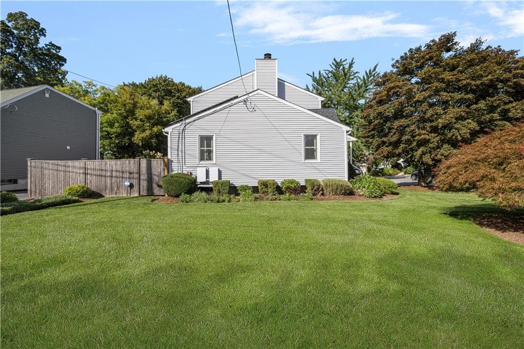 Single Family Residence at 21 Lynde Street, Providence, photo 35 of 40