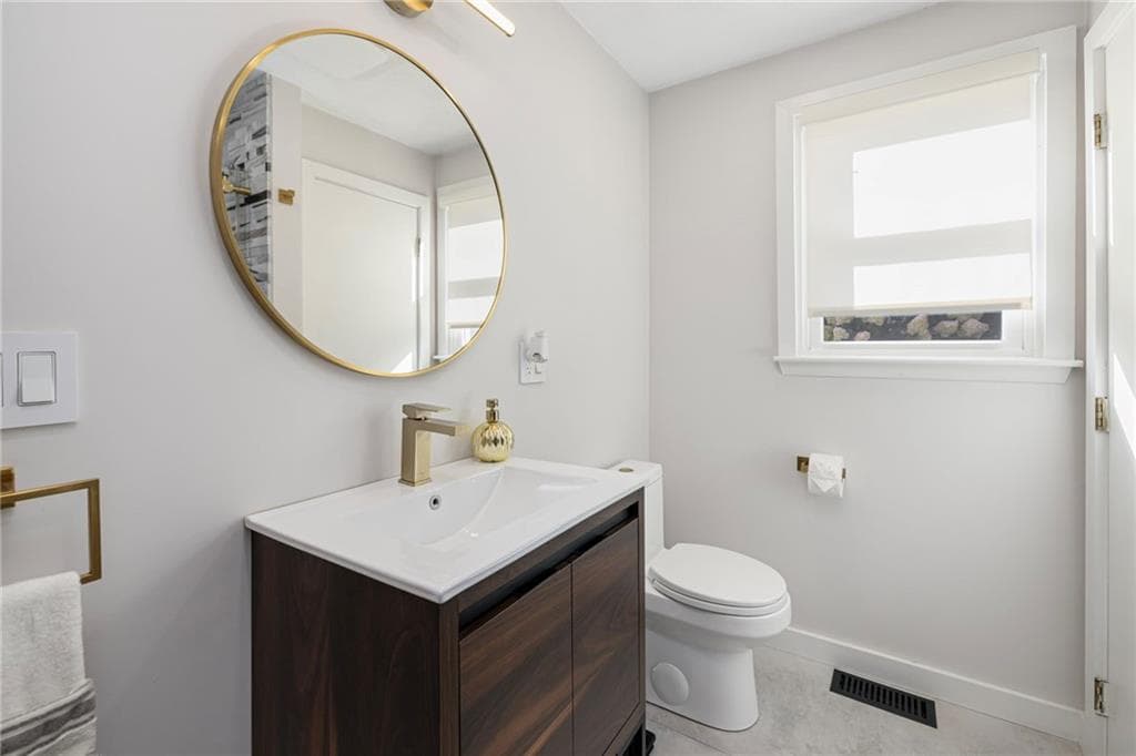 Single Family Residence at 21 Lynde Street, Providence, photo 21 of 40