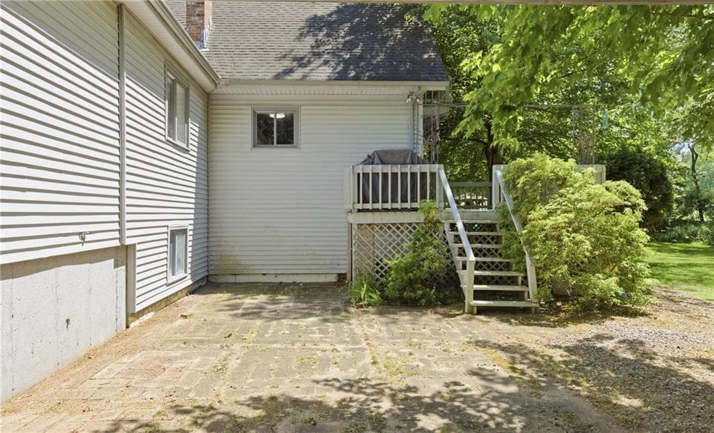 Single Family Residence at 32 Briarwood Road, Lincoln, photo 38 of 44