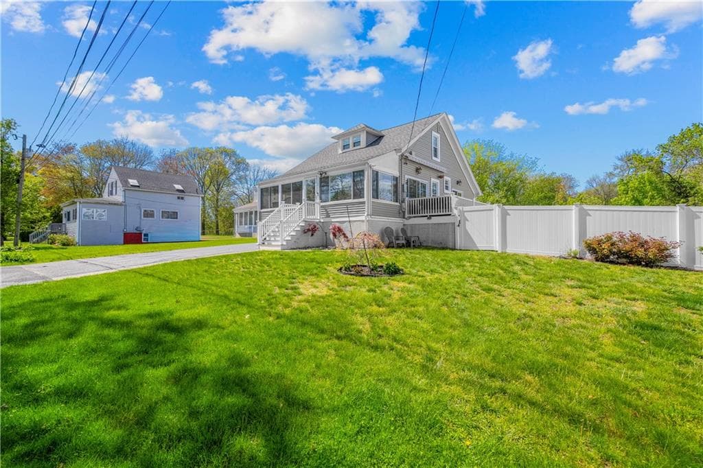 Single Family Residence at 43 Samuel Gorton Avenue, Warwick, photo 3 of 49