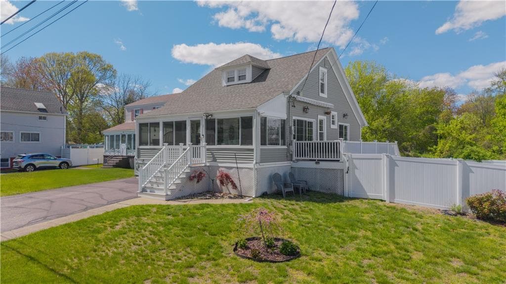Single Family Residence at 43 Samuel Gorton Avenue, Warwick, photo 34 of 49