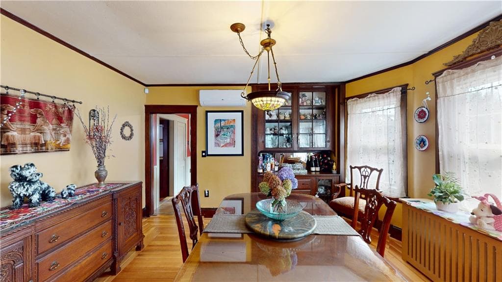 Single Family Residence at 159 Jastram Street, Providence, photo 11 of 31