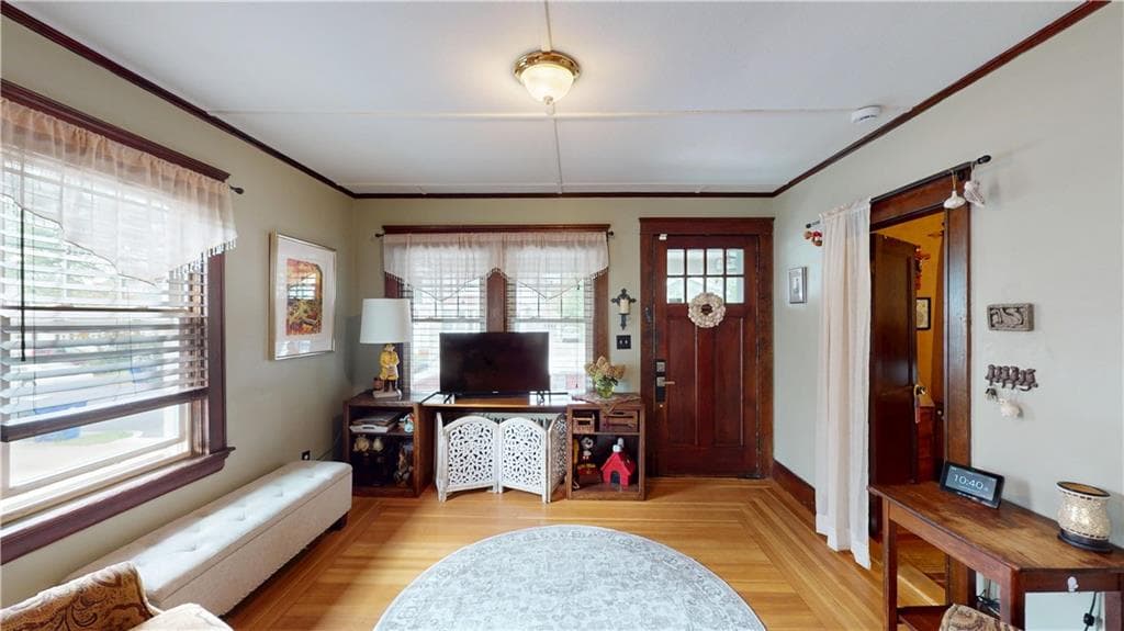 Single Family Residence at 159 Jastram Street, Providence, photo 8 of 31