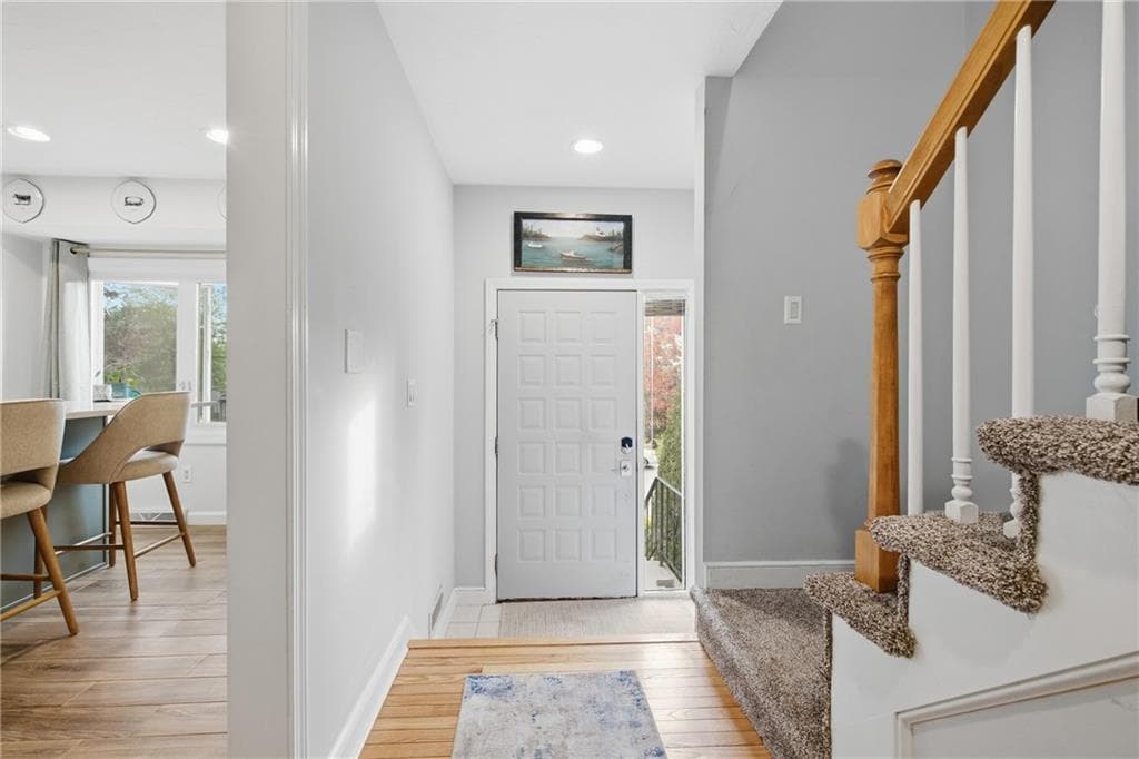 Condominium at 35 Waterview Drive UNIT B, Smithfield, photo 17 of 40