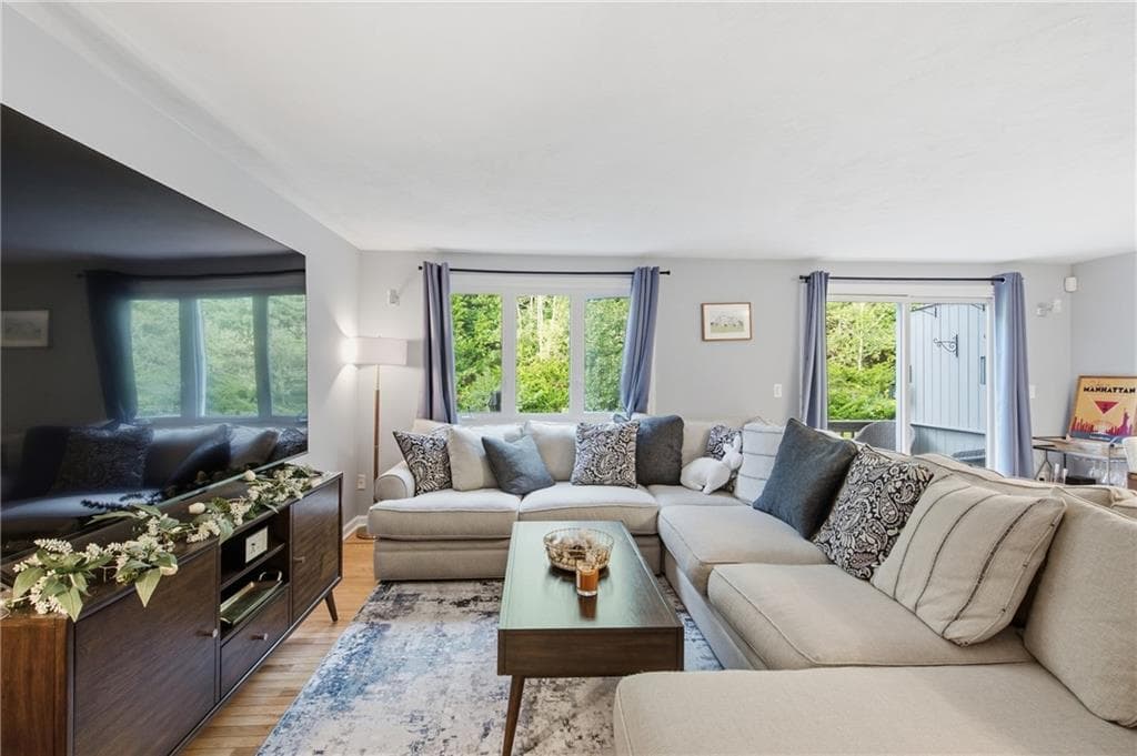 Condominium at 35 Waterview Drive UNIT B, Smithfield, photo 24 of 40