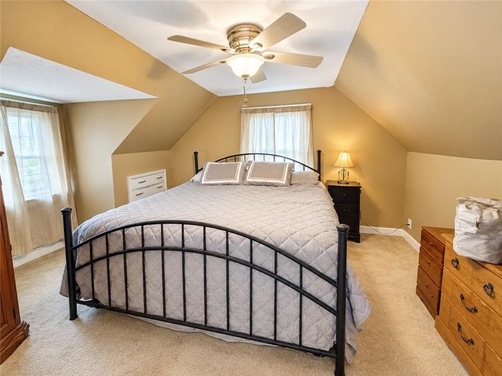 Single Family Residence at 220 Sachem Road, North Kingstown, photo 14 of 20
