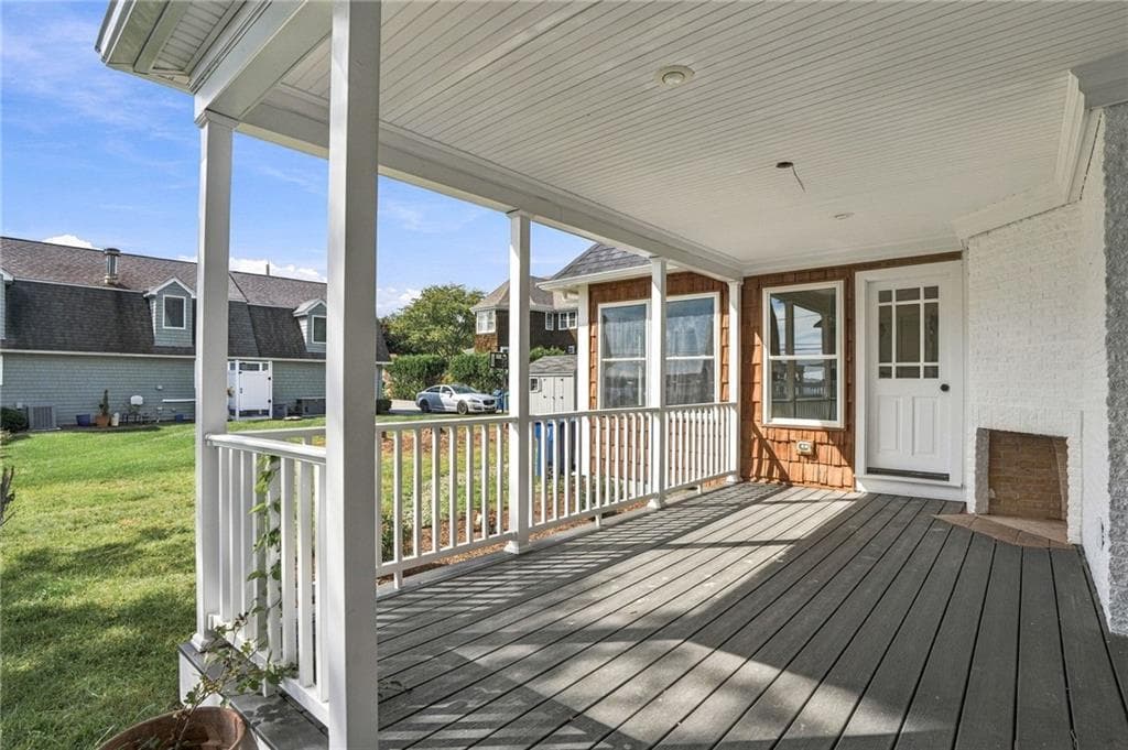 Single Family Residence at 127 Woodbine Avenue, Warwick, photo 42 of 49
