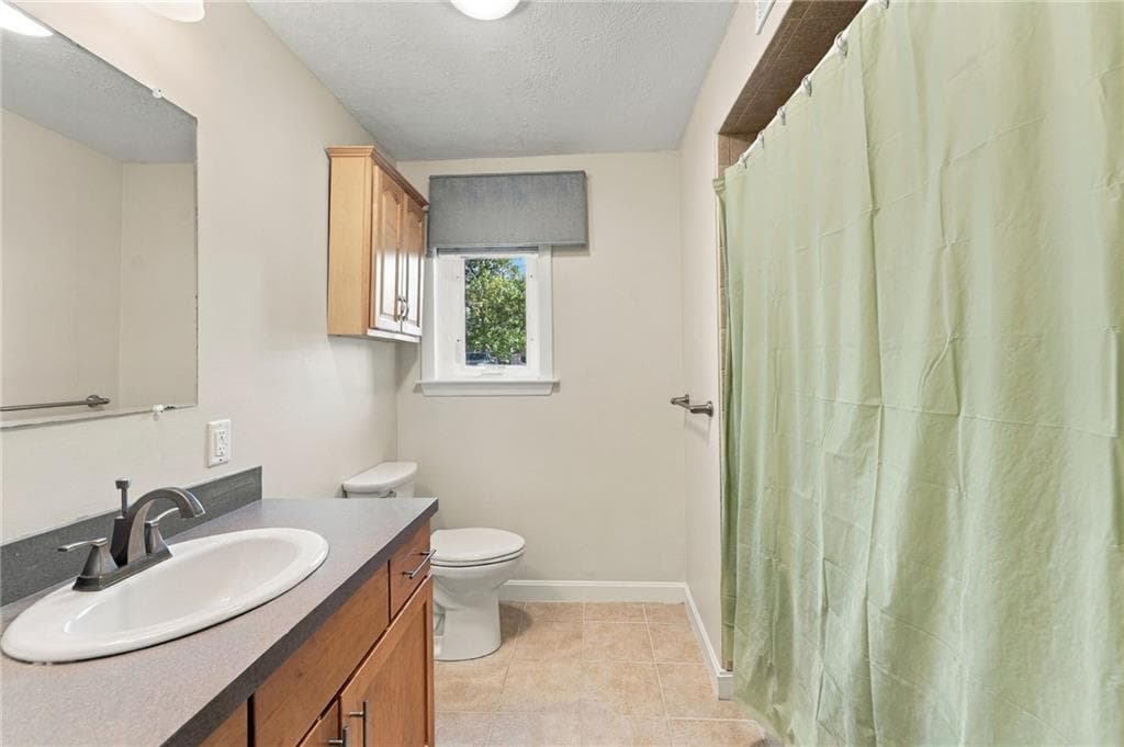 Condominium at 2 Main Street UNIT 4, Lincoln, photo 10 of 19