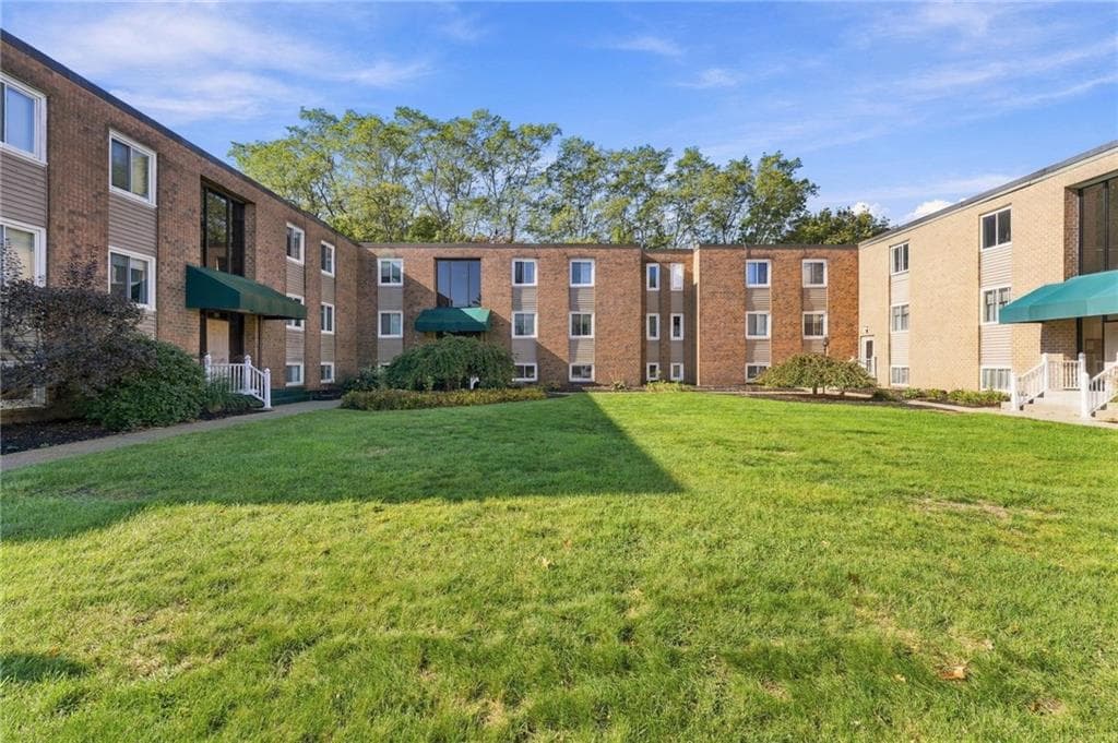 Condominium at 2 Main Street UNIT 4, Lincoln, photo 19 of 19