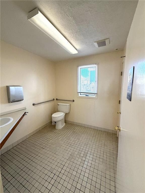Commercial at 1302 Elmwood Avenue, Cranston, photo 13 of 32