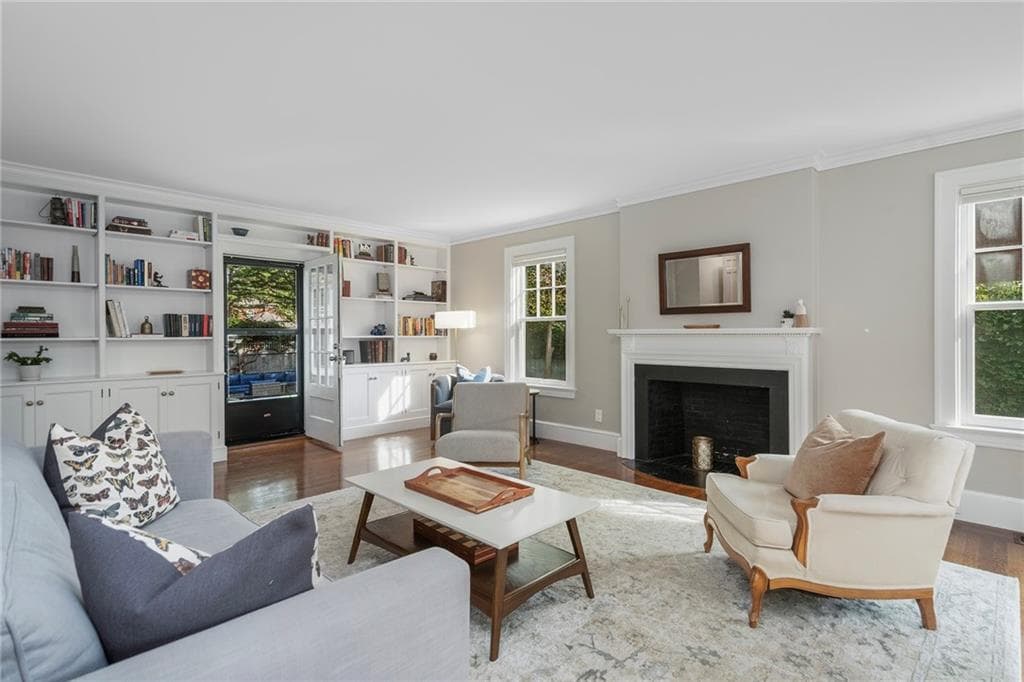 Single Family Residence at 241 Taber Avenue, Providence, photo 6 of 50