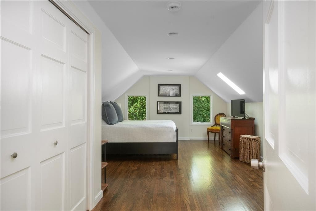 Single Family Residence at 241 Taber Avenue, Providence, photo 38 of 50