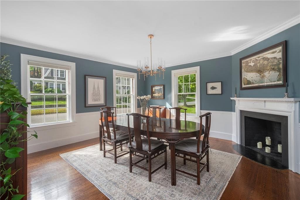 Single Family Residence at 241 Taber Avenue, Providence, photo 14 of 50
