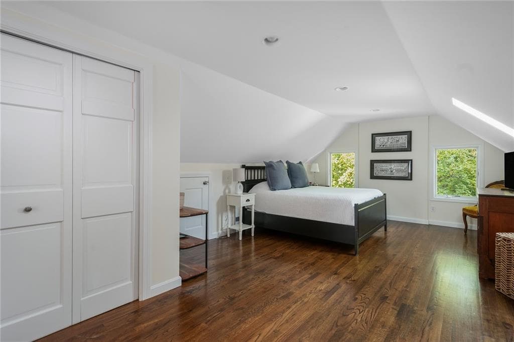Single Family Residence at 241 Taber Avenue, Providence, photo 39 of 50
