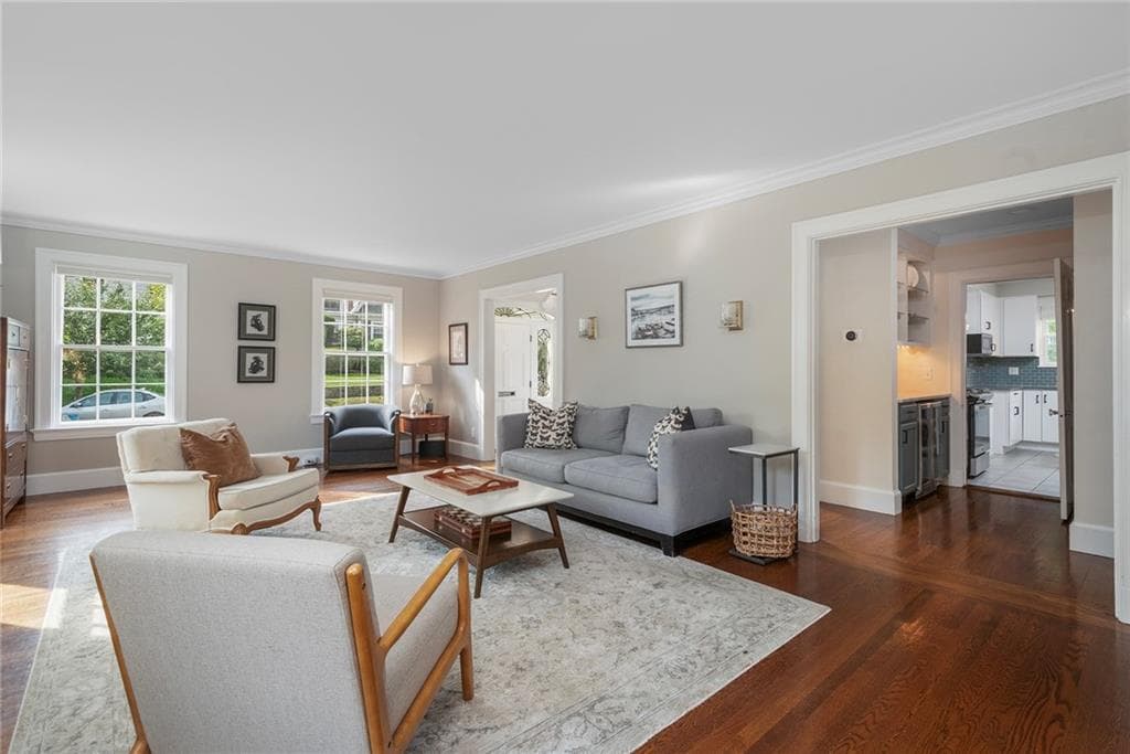 Single Family Residence at 241 Taber Avenue, Providence, photo 8 of 50