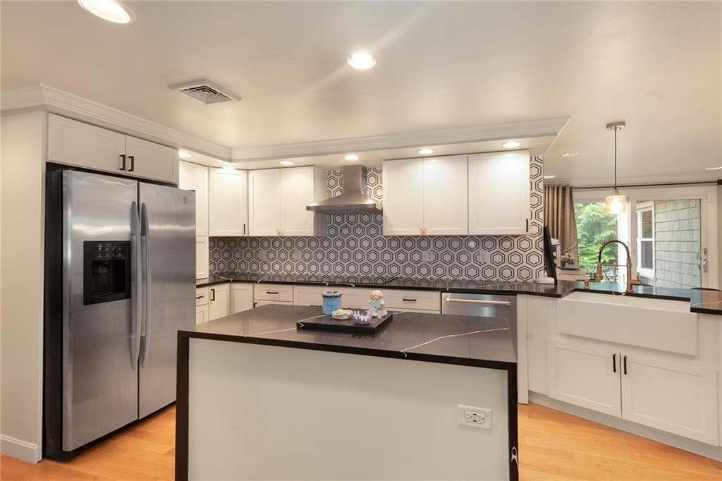 Single Family Residence at 101 Glen Ridge Road, Cranston, photo 12 of 35