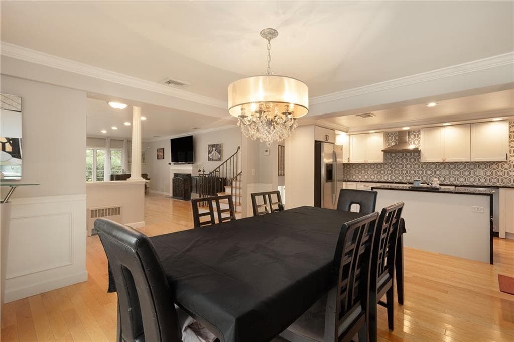 Single Family Residence at 101 Glen Ridge Road, Cranston, photo 11 of 35