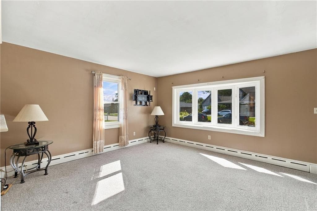 Single Family Residence at 136 Durfee Road, Tiverton, photo 6 of 39