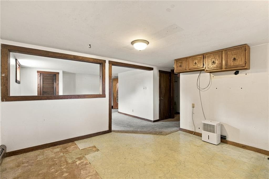 Single Family Residence at 136 Durfee Road, Tiverton, photo 31 of 39