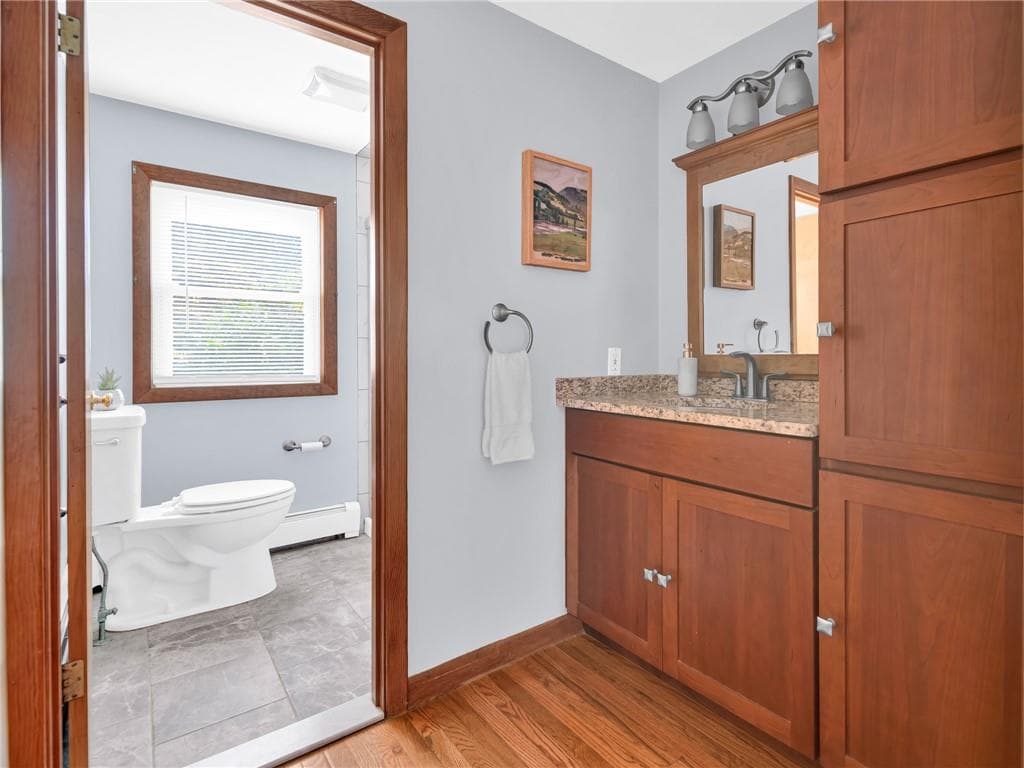Single Family Residence at 133 Inman Avenue, Warwick, photo 19 of 31