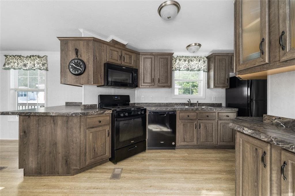 Single Family Residence at 10 Pond Road, Glocester, photo 7 of 31