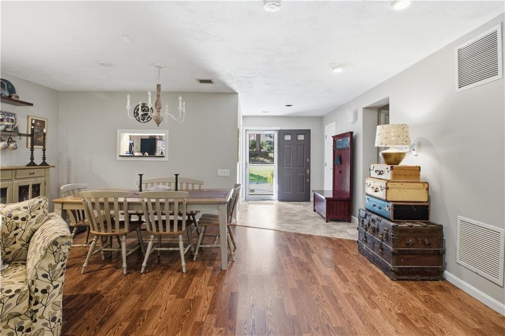 Condominium at 21 Trellis Drive UNIT 21, West Warwick, photo 3 of 25