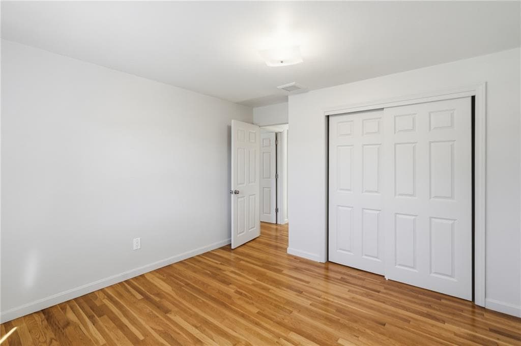 Single Family Residence at 4 Roosevelt Drive, Bristol, photo 22 of 50