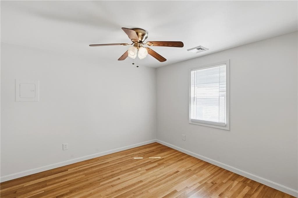 Single Family Residence at 4 Roosevelt Drive, Bristol, photo 15 of 50