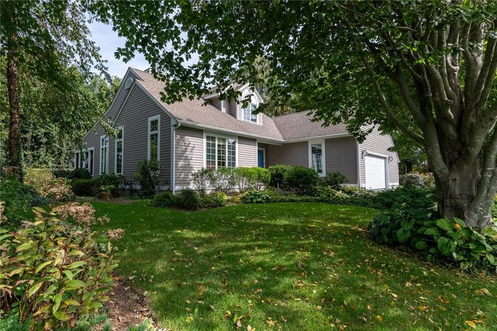 Single Family Residence at 67 Earles Court, Narragansett, photo 6 of 50