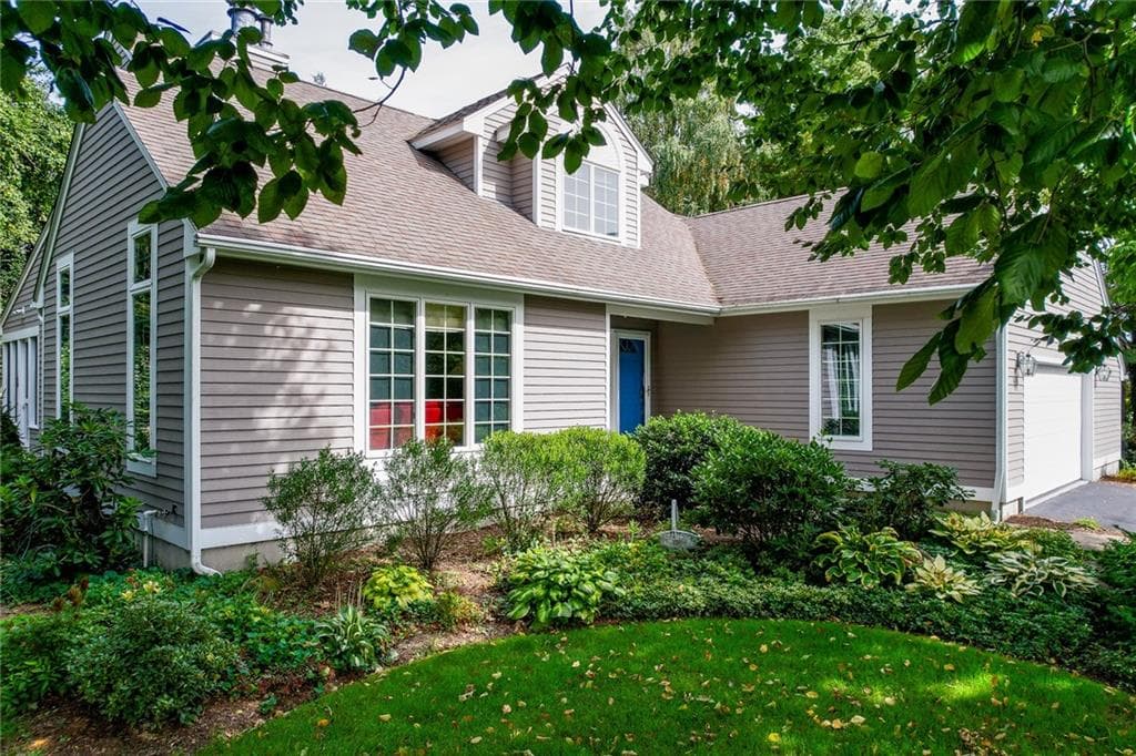 Single Family Residence at 67 Earles Court, Narragansett, photo 3 of 50