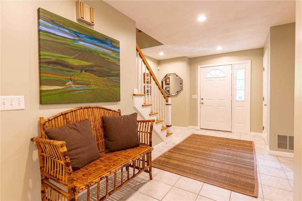 Single Family Residence at 67 Earles Court, Narragansett, photo 8 of 50