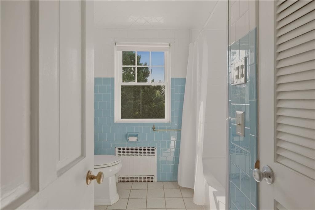 Single Family Residence at 8 Fort Hill Road, Bristol, photo 27 of 46