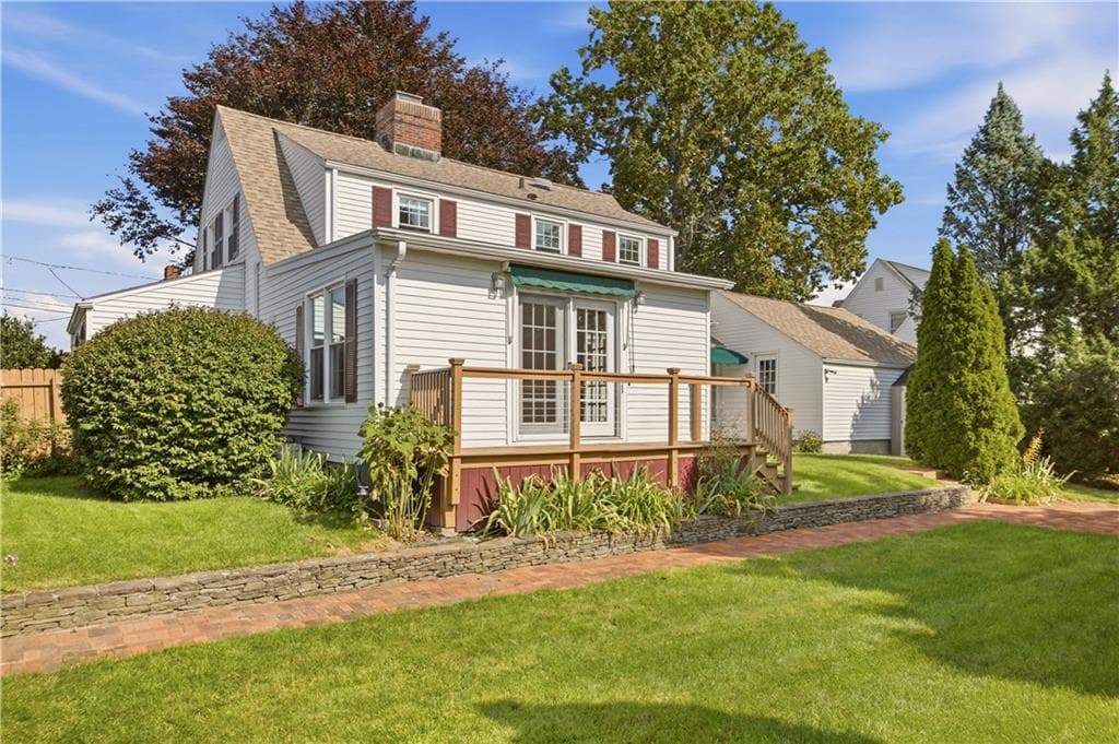 Single Family Residence at 8 Fort Hill Road, Bristol, photo 37 of 46