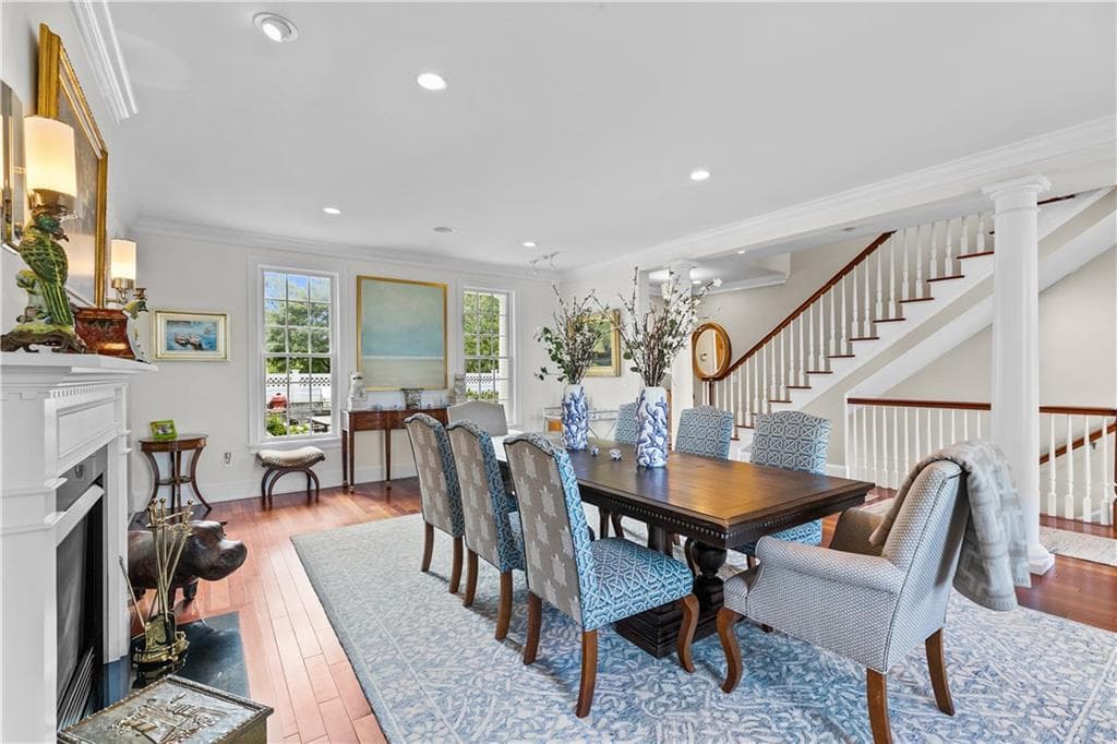 Single Family Residence at 59 Carnegie Harbor Drive, Portsmouth, photo 6 of 50