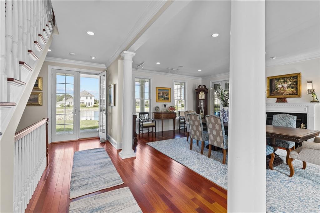 Single Family Residence at 59 Carnegie Harbor Drive, Portsmouth, photo 5 of 50