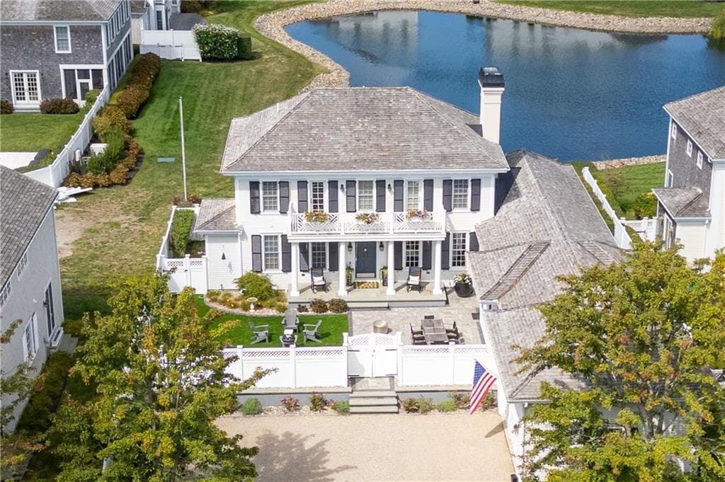 Single Family Residence at 59 Carnegie Harbor Drive, Portsmouth, photo 48 of 50