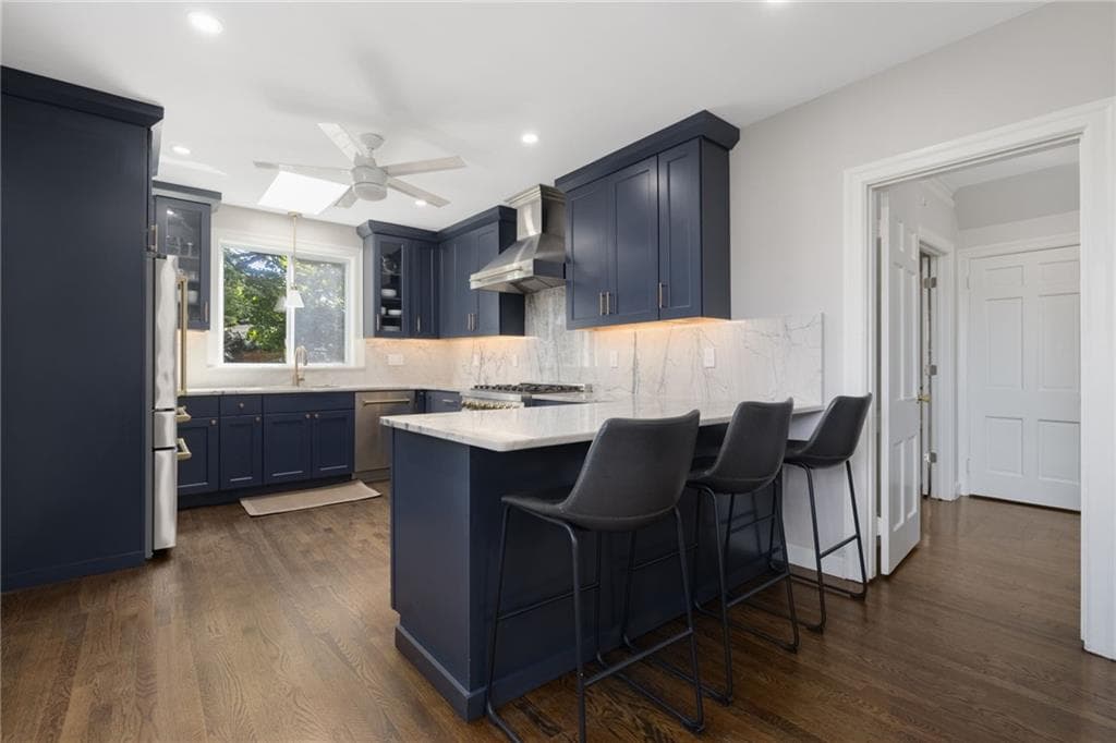 Single Family Residence at 552 East Avenue, Pawtucket, photo 6 of 50