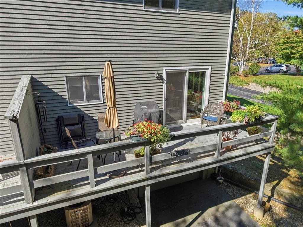 Condominium at 125 Smith Avenue UNIT 5F, Smithfield, photo 46 of 50