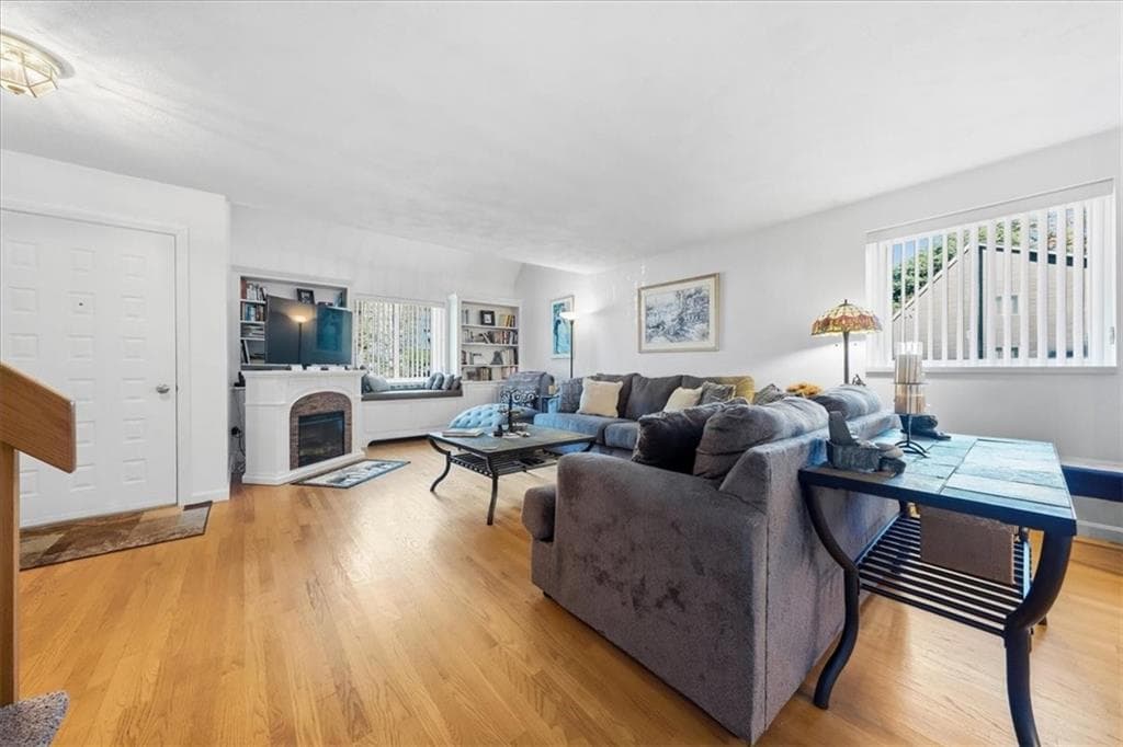 Condominium at 125 Smith Avenue UNIT 5F, Smithfield, photo 7 of 50