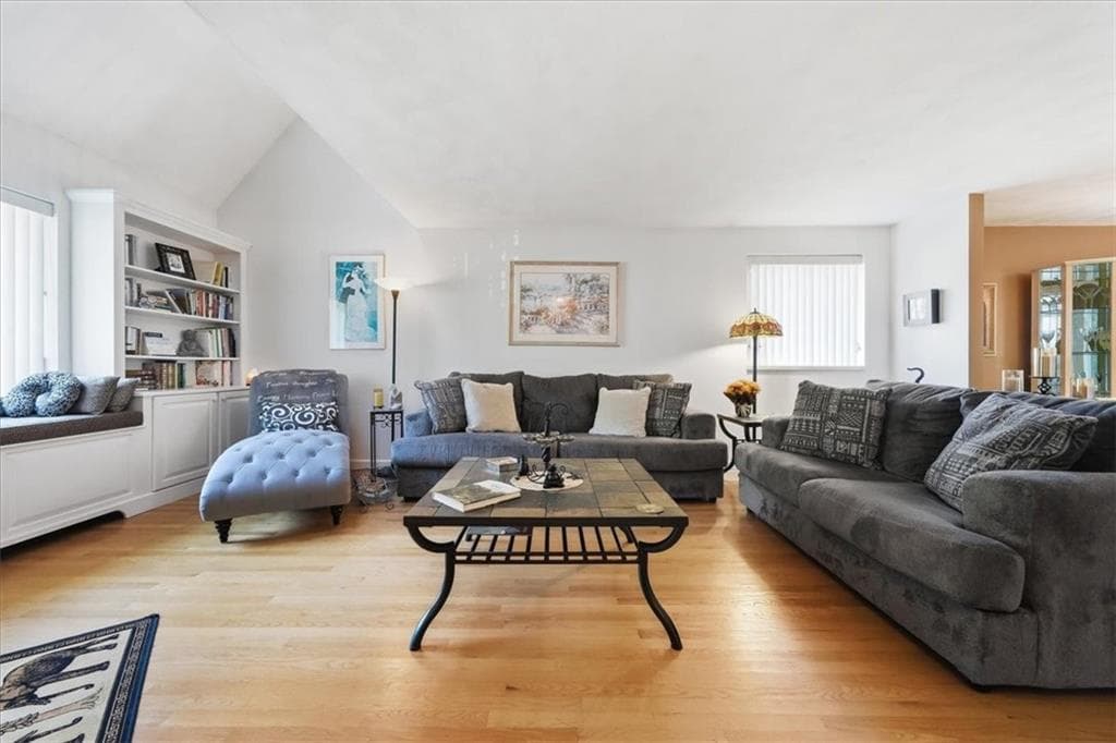 Condominium at 125 Smith Avenue UNIT 5F, Smithfield, photo 8 of 50